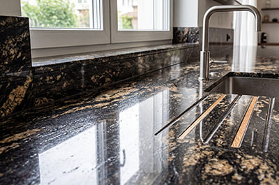 Есть ли у столешницы из гранита недостатки?